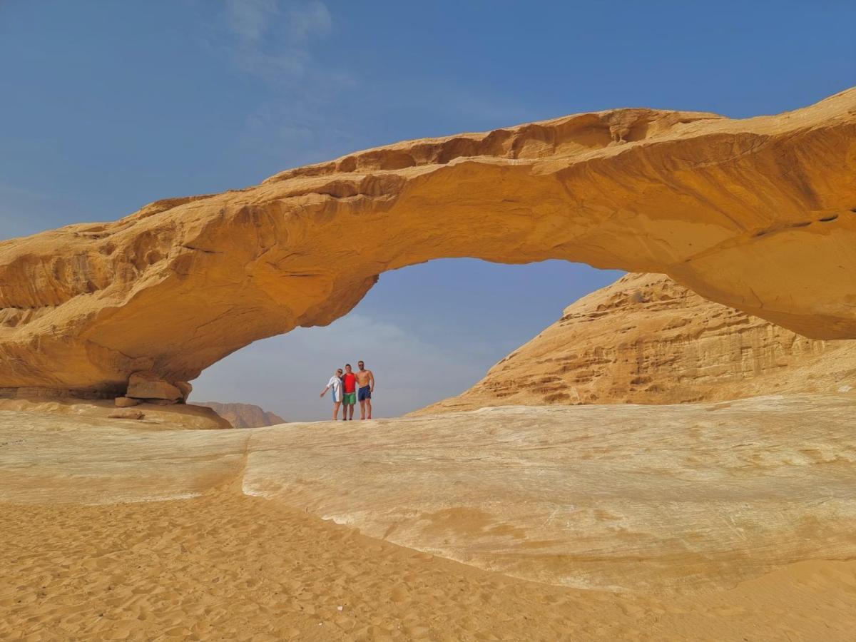 Hotel Desert Knights Camp Wadi Rum Zewnętrze zdjęcie